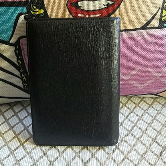 Authentic Chanel wallet - Picture 3 of 8